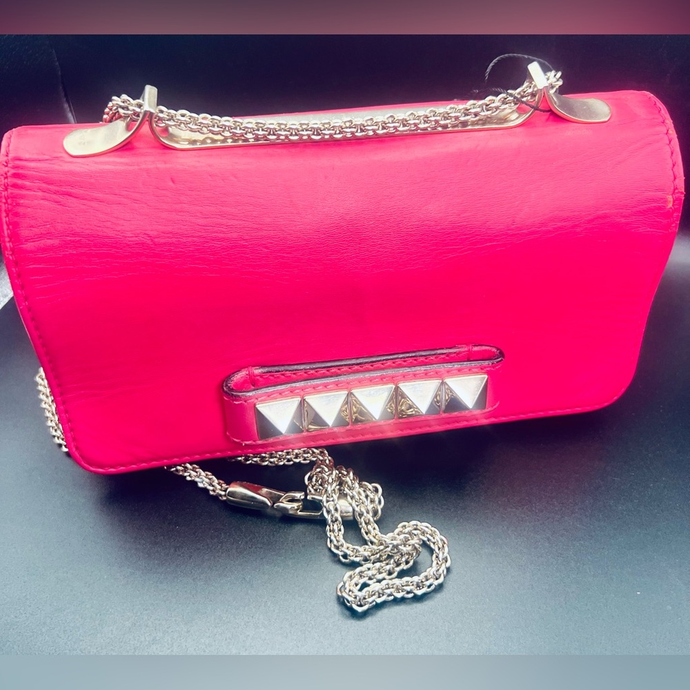 Valentino Garavani hot pink leather Va Va Voom chain clutch/crossbody. GUC wCOA